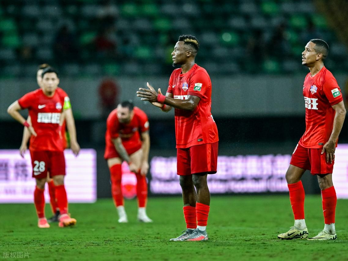 爱游戏平台包含转折点！利物浦官宣签约；中超赛后攻防权衡；更衣室稳定；身体对抗强度拉满的词条