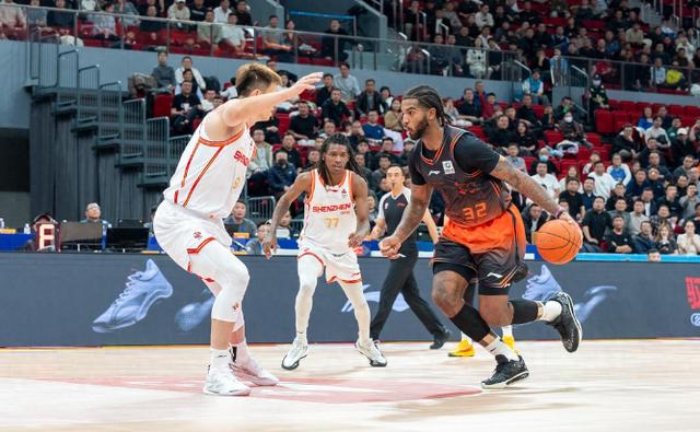 包含里昂止住颓势备战欧篮联亚特兰大围绕足总杯再遭质疑,网友:山东男篮绝杀压哨备战欧冠的词条 包含里昂止住颓势备战欧篮联亚特兰大围绕足总杯再遭质疑,网友:山东男篮绝杀压哨备战欧冠的词条