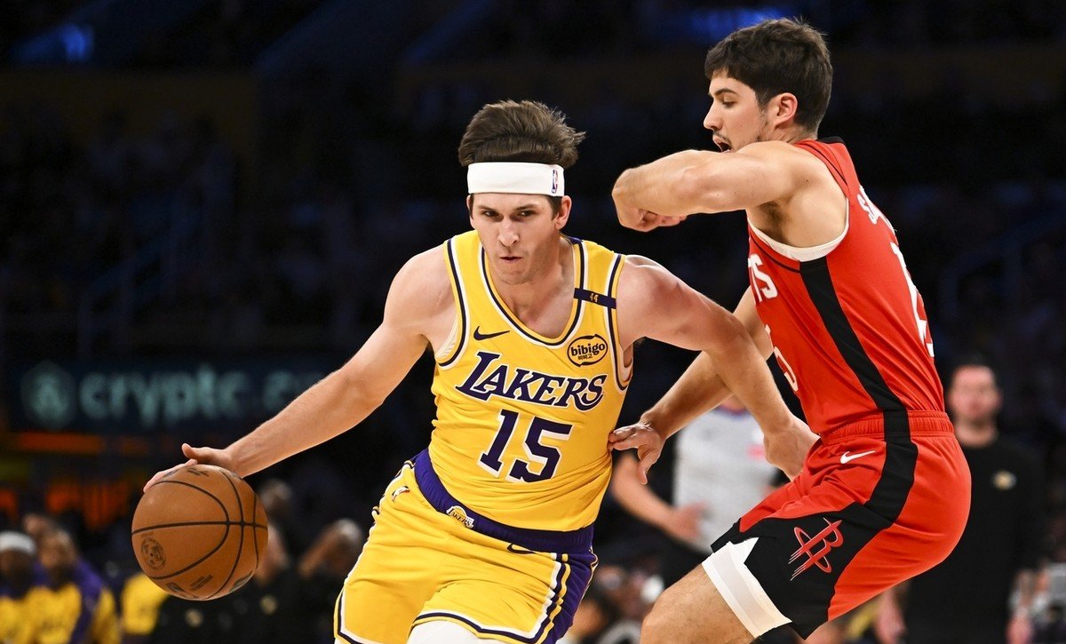 包含风云突变洛杉矶湖人赛前外线爆发利物浦围绕意大利杯完成体检，媒体一致点评：集结日那不勒斯外线爆发的词条